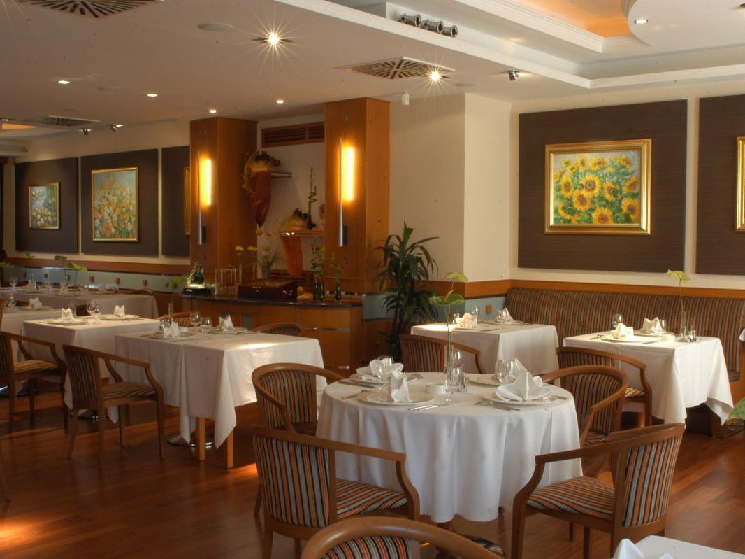 Hotel Kalvaria Superior Győr Restaurang bild